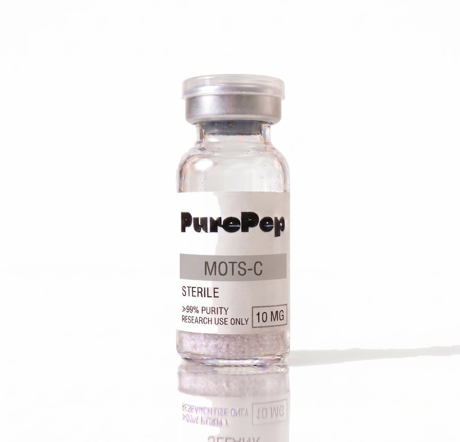Flacon MOTS-c 10mg PurePep Labs, étiquette verte, pureté HPLC ≥99%